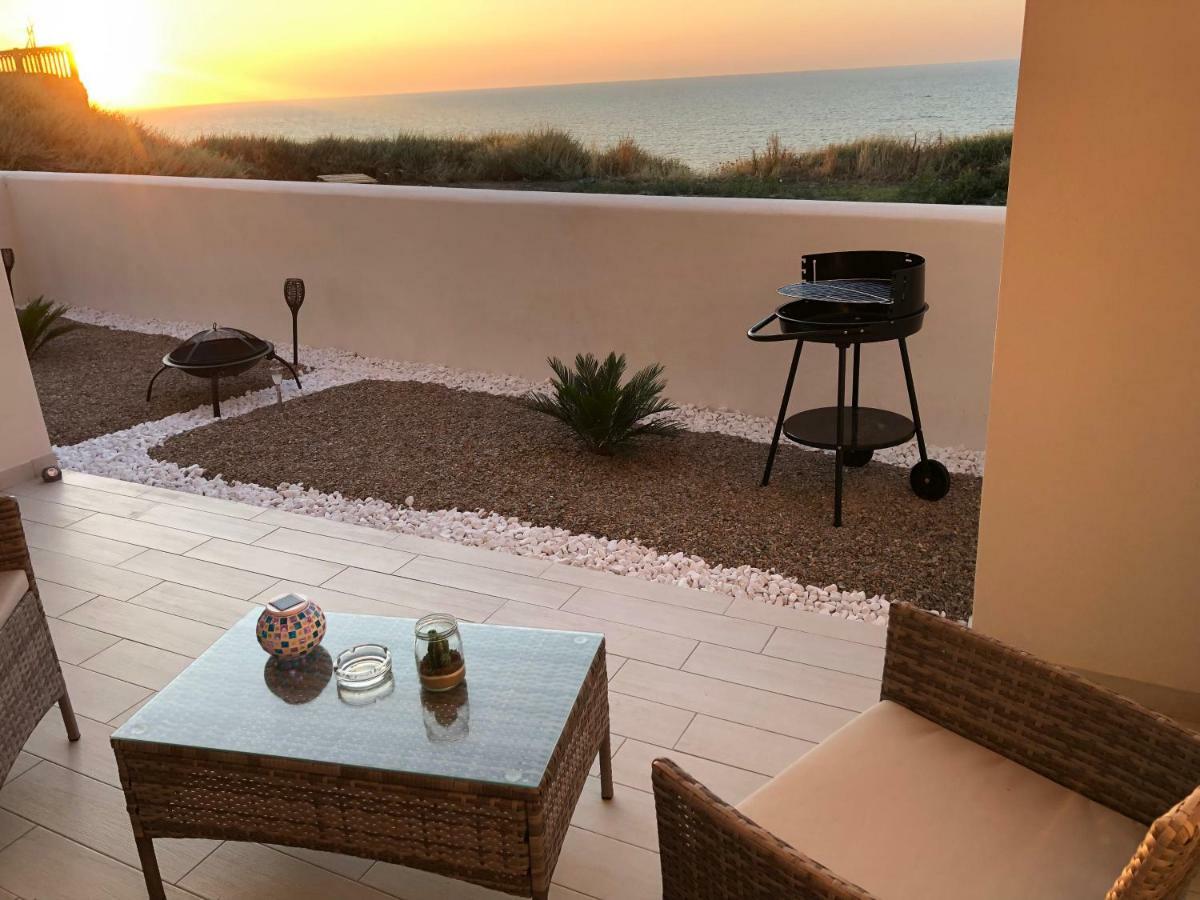 Apartment Tramonto Sea-Front Valledoria  Exterior foto